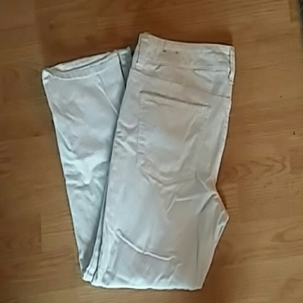 AEO Artist Crop Super Stretch Pants